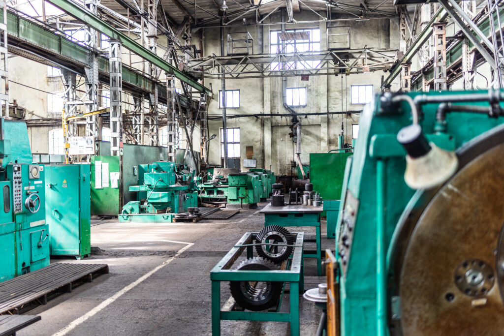 Choosing the Right Used Machinery: Essential Factors for Manufacturers
